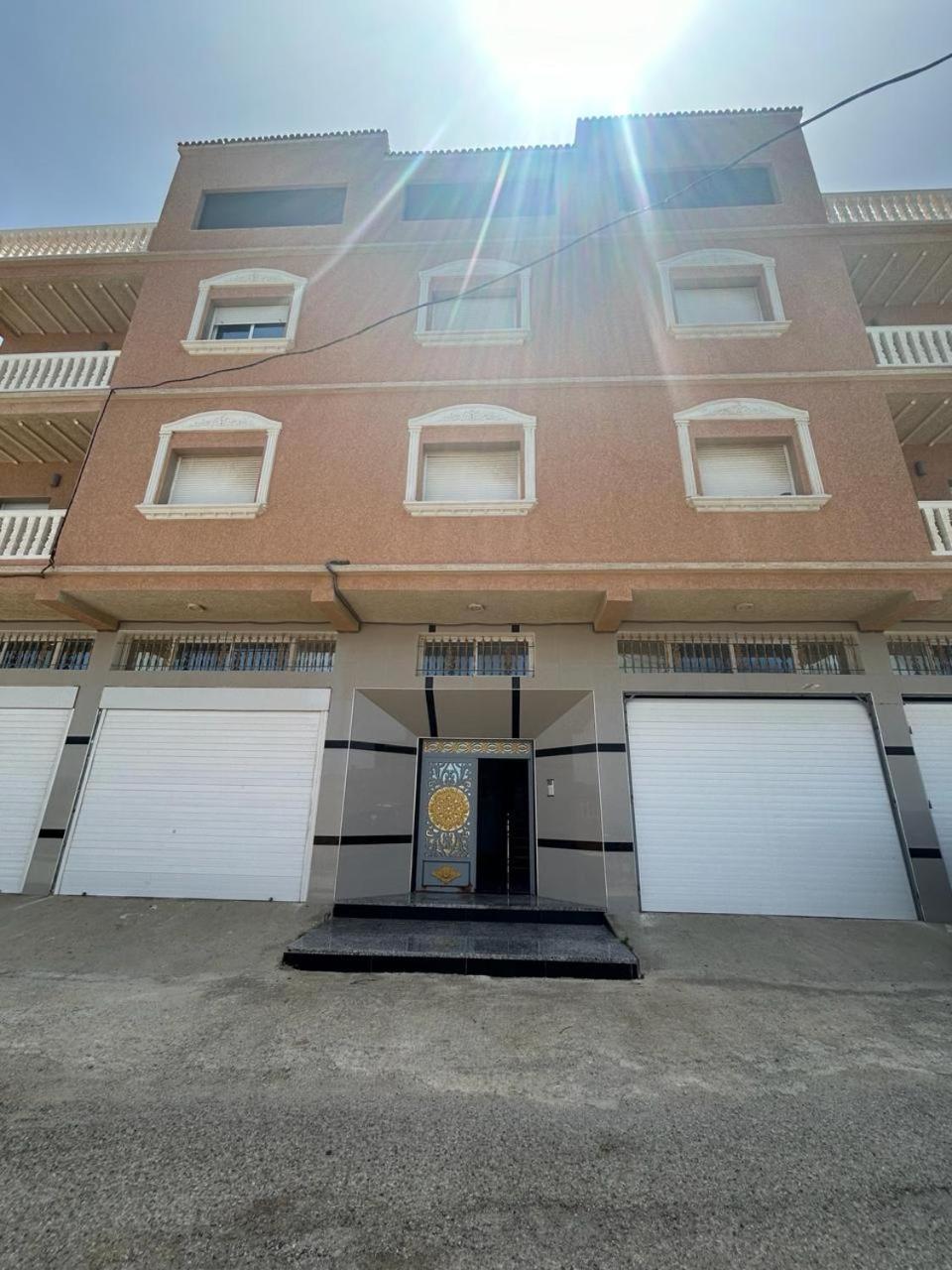 Appartement A Houma, Proche Port Tanger Med Dalia Exteriör bild