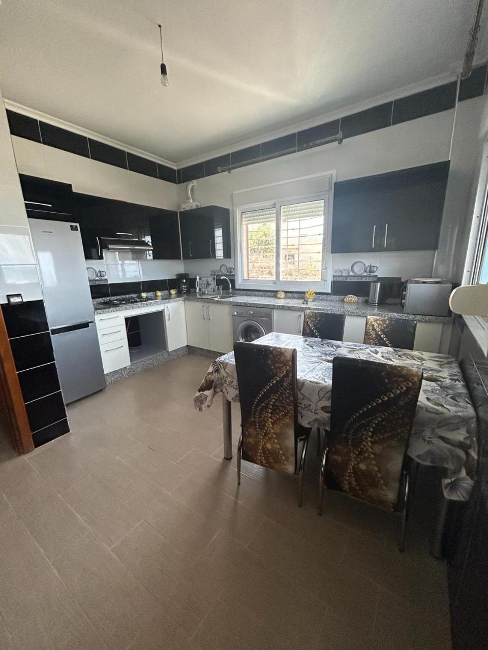 Appartement A Houma, Proche Port Tanger Med Dalia Exteriör bild