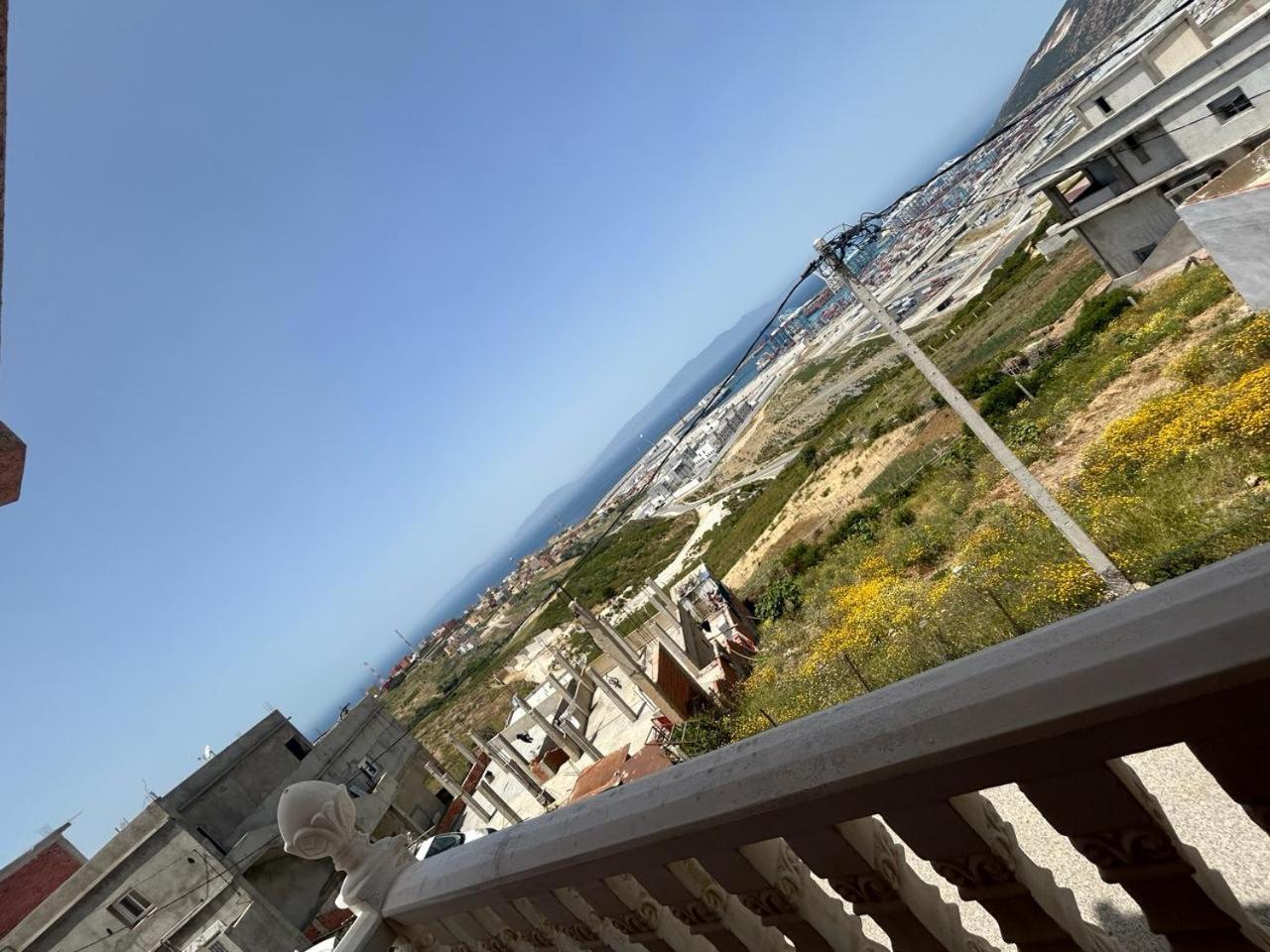 Appartement A Houma, Proche Port Tanger Med Dalia Exteriör bild